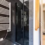 2 Chambres, Balcons, Vue Imprenable, Climatisation - Palace Bleu Apartment *
