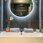 Apartment 2 Chambres, Balcons, Vue Imprenable, Climatisation - Palace Bleu *